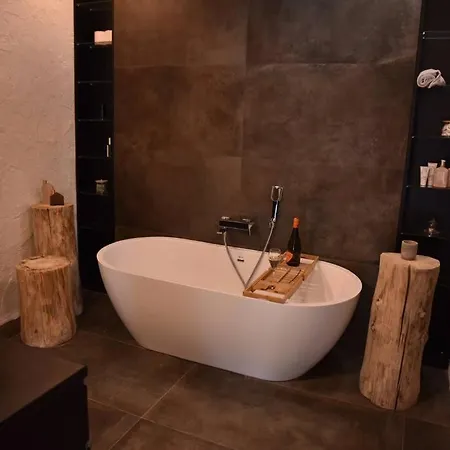 Chalet Chalet Black Deer