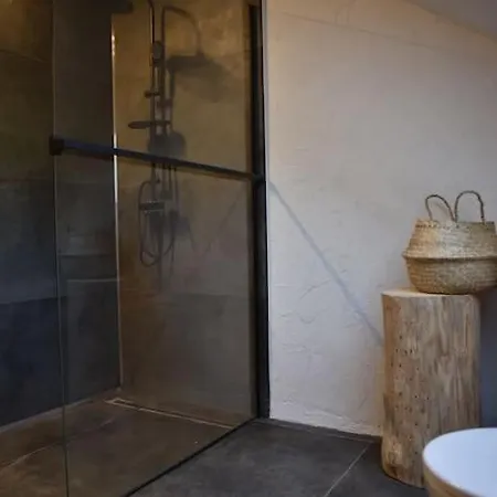 Chalet Chalet Black Deer *